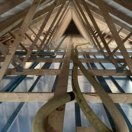 Czarne i Białe Kwadraty Przemysłowe Logo (3)